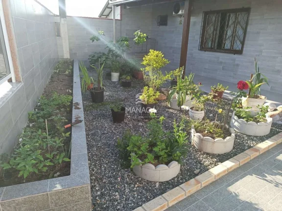 Imagem Linda Casa com 3 Quartos no Centro de Barra Velha – SC
