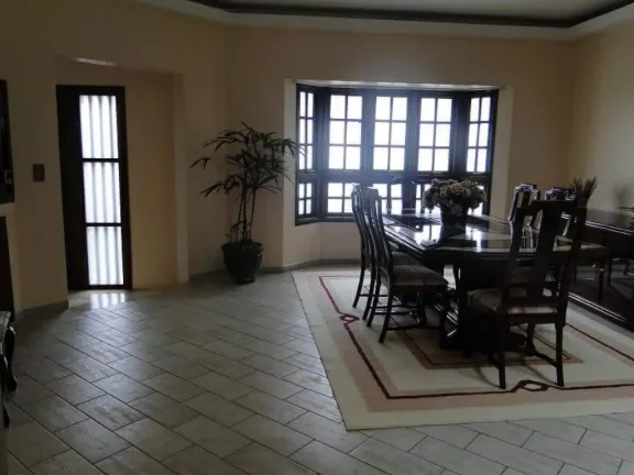 Imagem Sobrado de Luxo no Parque dos Pássaros: 4 Quartos, 4 Banheiros, 8 Vagas - São Bernardo do Campo-SP!