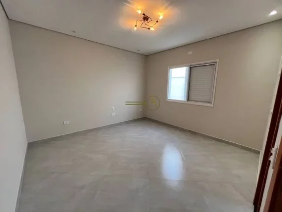 Imagem Casa térrea moderna à venda, dois lotes, pé na areia, 50 metros do mar