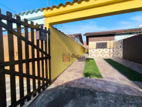 Imagem Casa com 2 dormitórios à venda, 60 m² por R$ 250.000,00 - Vila Erminda - Peruíbe/SP