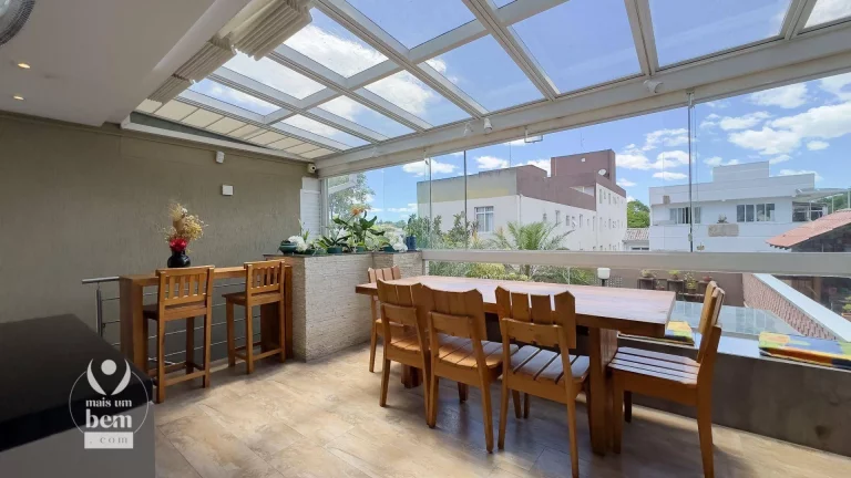 Imagem Sobrado com 3 dormitórios à venda, 323 m² por R$ 1.299.000,00 - Bacacheri - Curitiba/PR