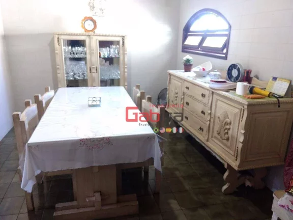 Imagem Casa com 3 dormitórios à venda, 283 m² por R$ 800.000,00 - Centro - São Pedro da Aldeia/RJ
