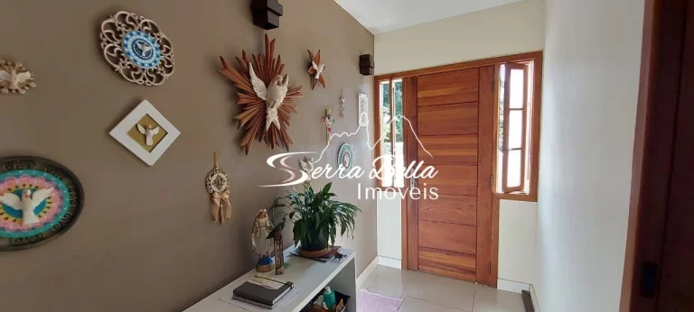 Imagem Casa com 4 dormitórios à venda, 200 m² por R$ 1.350.000,00 - Bom Retiro - Teresópolis/RJ