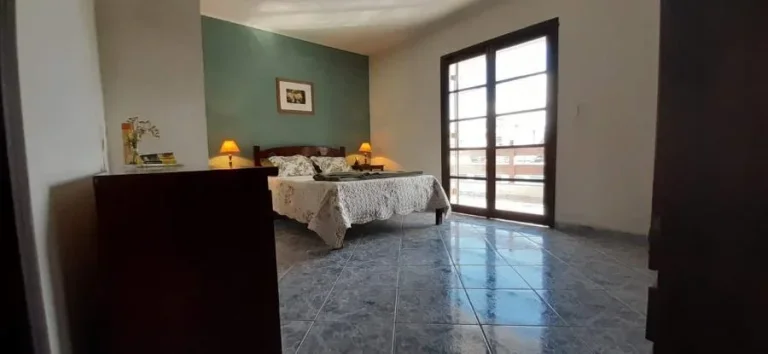 Imagem Sobrado para Venda por R$400.000,00 com 3 dormitórios, 1 suite e 2 vagas - Jardim helena , São paulo / SP - Cód. 12978