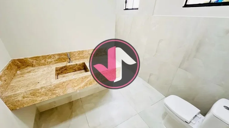 Imagem IMÓVEL COM ACABAMENTO PREMIUM E PISCINA DE ALVENARIA Casa Disponível para Venda na Planta no Bairr...