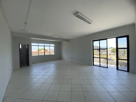 Imagem Edifício Comercial Vitoria Régia - Sala Comercial para aluguel no Centro de Tijucas/SC
