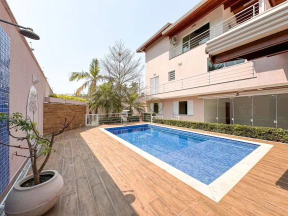 Imagem Triplex a venda Centro de Peruíbe Porteira fechada de Esquina