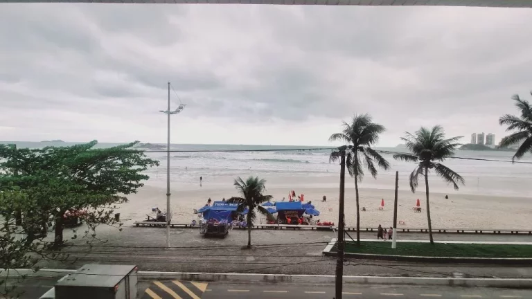 Imagem Apartamento com 3 dormitórios à venda, 200 m² - Pitangueiras - Guarujá/SP