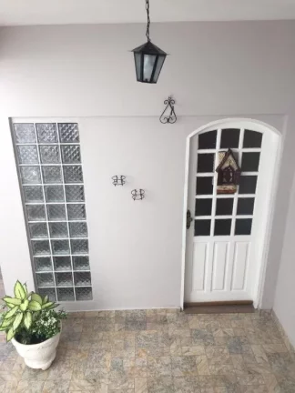 Imagem Sobrado com 3 dormitórios à venda, 211 m² por R$ 720.000,00 - Centro - Poá/SP