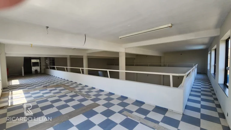 Imagem "Olha o Preço desse Imóvel!!!!! Prédio Comercial de 2558m² em Guarulhos: Ideal para Diversos Negócios!"