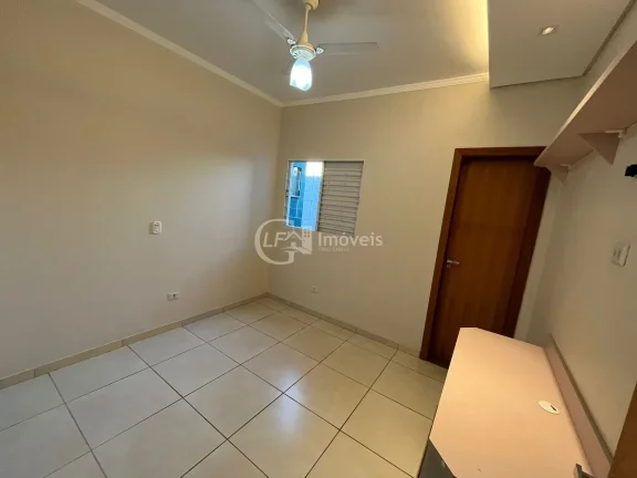 Imagem Linda casa de esquina com 4 suítes