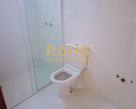 Imagem Sobrado Geminado em Condomínio fechado em Rua tranquila do bairro Bom Retiro, são 03 amplos dormit...