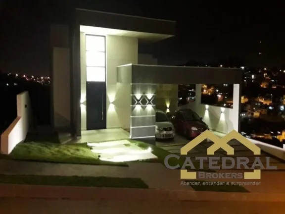 Imagem Sobrado com 300m² de área construída de 3 dormitórios por R$1.600.000,00 em Jundiaí/SP