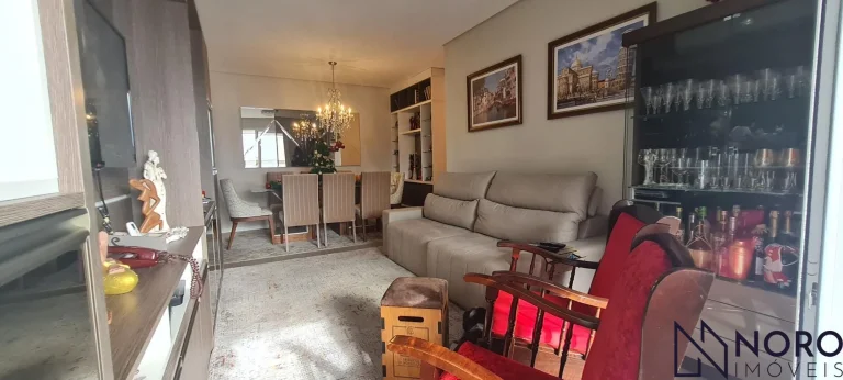 Imagem Apartamento Semi Mobiliado de 3 Dormitórios com Suíte e 2 Garagens no Bairro Men