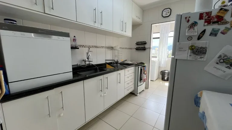 Imagem Cobertura Duplex bairro do Itaguá com 3 dormitórios sendo 2 suíte,varanda gourmet com churrasqueira