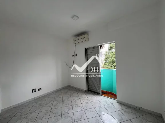 Imagem Apartamento com 2 quartos um deles suite, vaga demarcada de frente com vista livre e duas sacadas à venda, 76 m² por R$ 350.000 - Estuário - Santos/SP