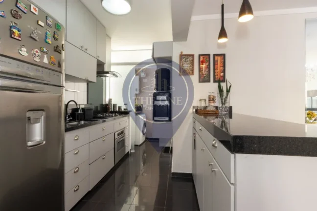 Imagem Imperdível apartamento à venda na Aclimação, São Paulo-SP! 3 quartos, 1 suíte, 2 salas, 2 banheiros, 1 vaga, 65m².
