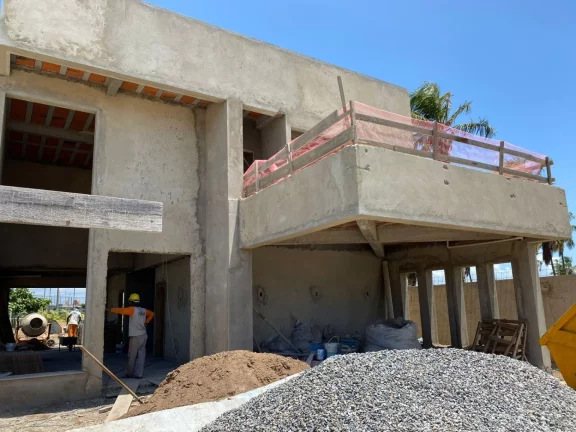 Imagem Casa à Venda no Residencial Damha - Espaçosa e Moderna - Confira!