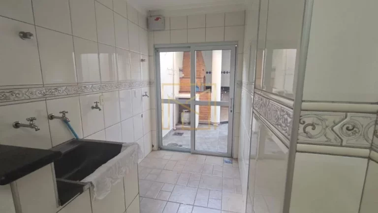 Imagem Residência Singular em Jardim Santana: Amplitude e Conectividade em Hortolândia