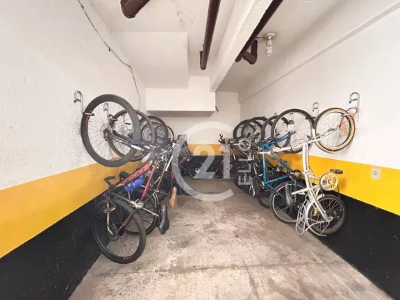 Imagem Apartamento com 2 dormitórios à venda, 65 m² por R$ 900.000,00 - Moema - São Paulo/SP