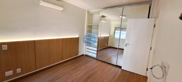 Imagem Apartamento alto padrão venda na praia do Gonzaga em Santos