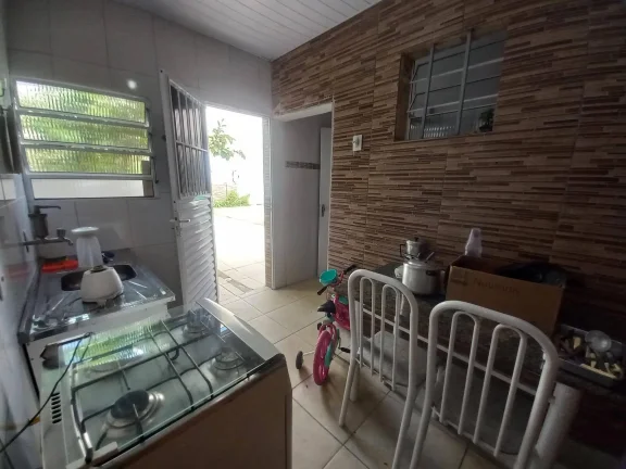 Imagem Casa Térrea com 2 Piscina em Bairro Residencial - Peruíbe