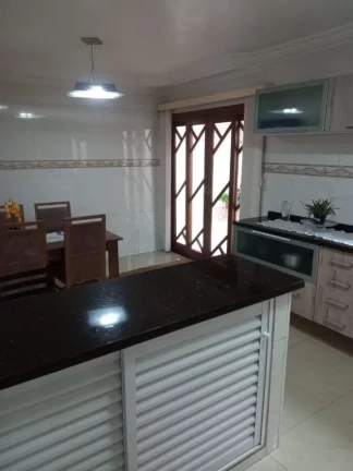 Imagem Sobrado com 3 dormitórios à venda, 180 m² por R$ 695.000,00 - Sítio São José - Suzano/SP