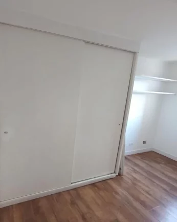 Imagem Apartamento 2 dormitórios - Armários - 1 Vaga - Bairro Jardim Ester Yolanda