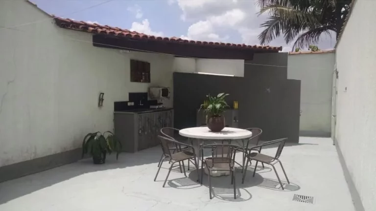 Imagem Sobrado com 3 quartos à venda, 350 m² por R$ 1.000.000 - Vila Mazzei - São Paulo/SP