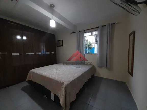 Imagem Casa com 2 dormitórios à venda, 120 m² por R$ 290.000,00 - Amendoeira - São Gonçalo/RJ