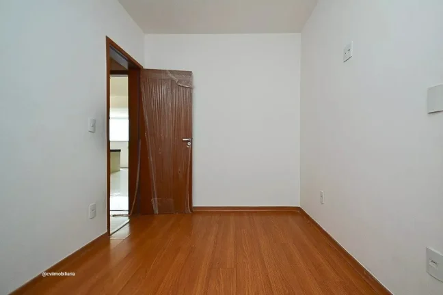 Imagem Lindo apartamento com área privativa, localizado no charmoso bairro de Santa Inês próximo a todo ...
