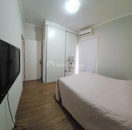 Imagem Casa incrível em condomínio fechado, com 3 quartos, sendo 2 suítes, e um ambiente perfeito para o...