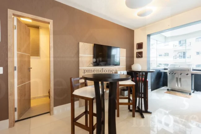 Imagem Higienopolis Apartamento Duplex com 3 suo­tes e 4 vagas, 170m