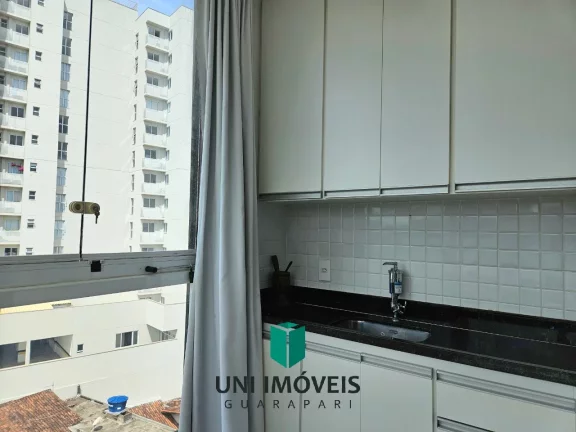 Imagem Amplo apto 2 quartos/suíte, à Venda na Praia do Morro - Prédio com elevador e vista montanhas !