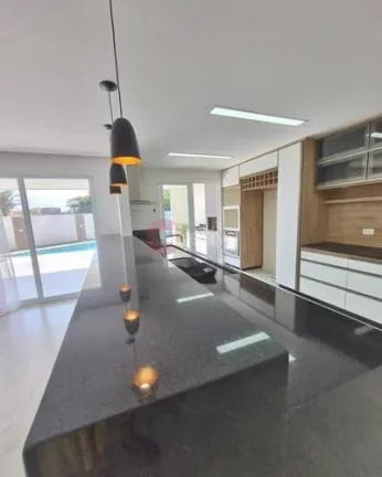 Imagem Casa independente de alto padrão de 4 quartos no Foguete em Cabo Frio