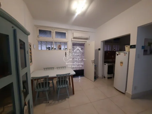 Imagem Apartamento à venda no Guarujá na Praia das Pitangueiras.