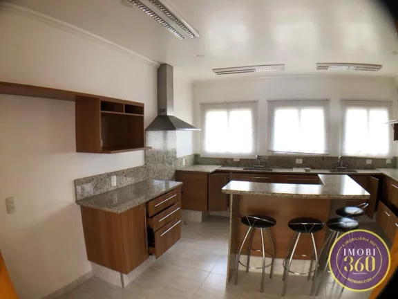 Imagem Linda e espaçosa casa assobradada.