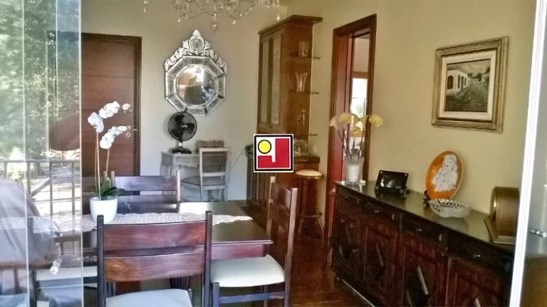 Imagem Vendo 3Q Jardim Europa, em frente ao BarraShopping, dependências, 2 vagas, churrasqueira, quadra poli, campo de futebol e volei de praia, pier, balsa