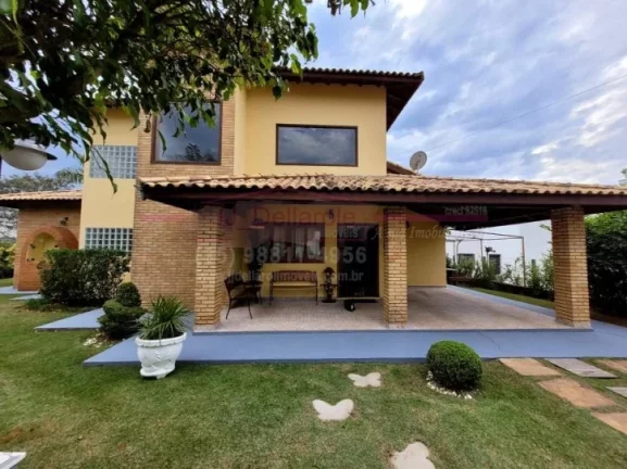 Imagem Linda casa de campo dentro de condomínio
