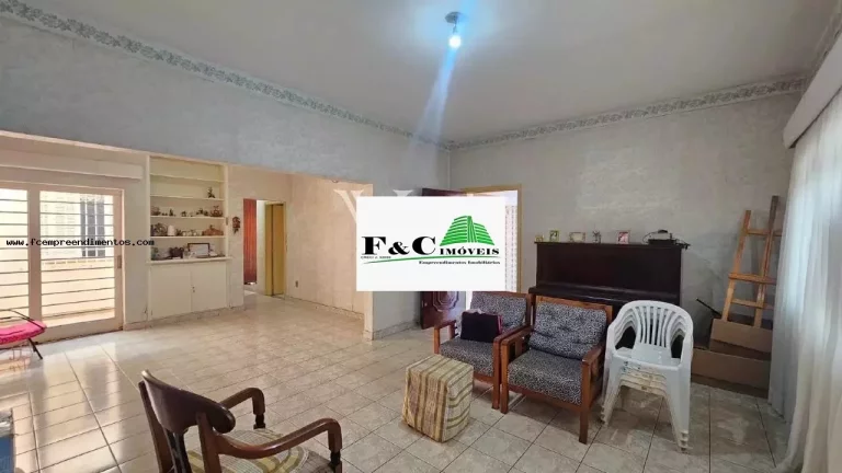 Imagem Casa para Locação em Limeira, Centro, 3 dormitórios, 2 banheiros, 3 vagas