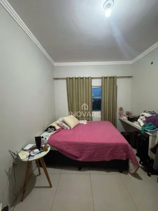 Imagem Casa com 3 dormitórios à venda por R$ 800.000,00 - Alto do Trindade - Itumbiara/GO