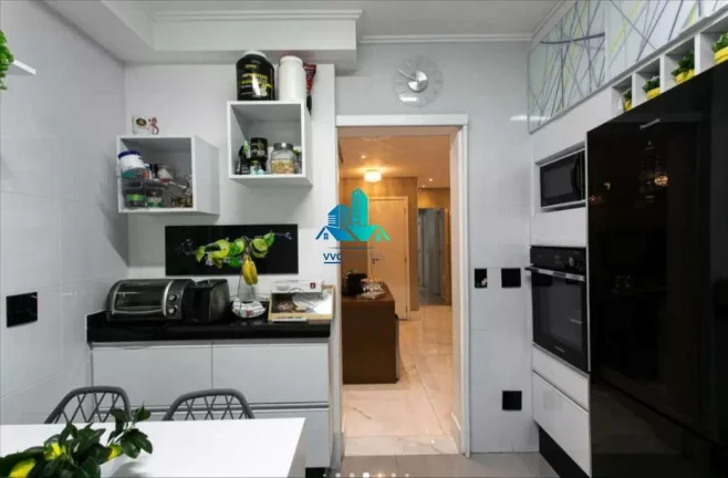 Imagem Apartamento de Alto Padrão com Espaços Amplos e Iluminação Natural