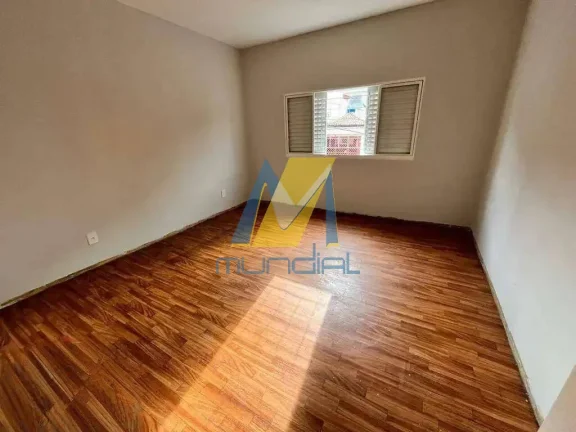Imagem Sobrado à venda com 3 dormitórios (1 suíte)