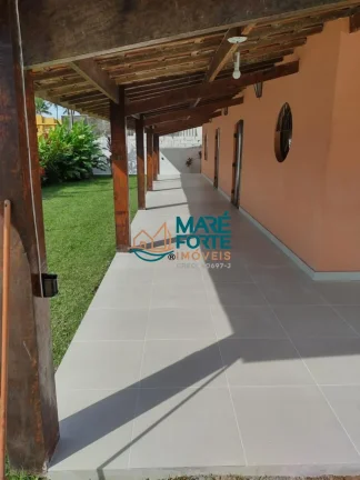 Imagem Casa ampla e arejada próximo a praia