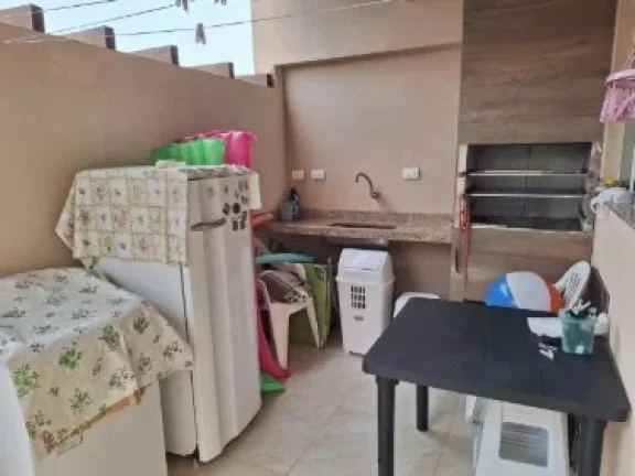 Imagem Casa para Locação em Peruíbe, Estância São José, 2 dormitórios, 1 suíte, 1 banheiro, 2 vagas