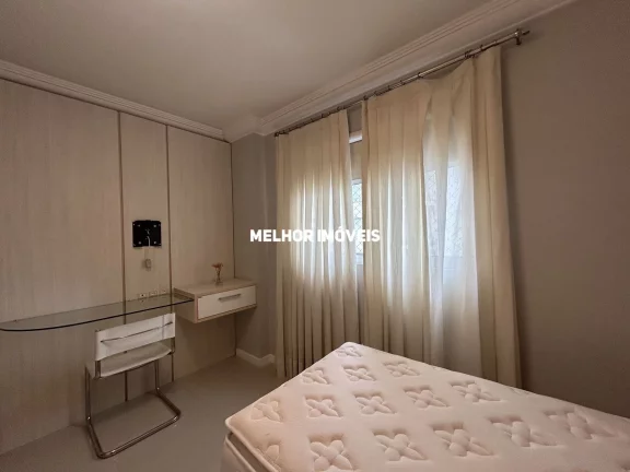 Imagem Apartamento á venda com 3 dormitórios e 3 vagas de garagem localizado no Centro de Balneário Camboriú.