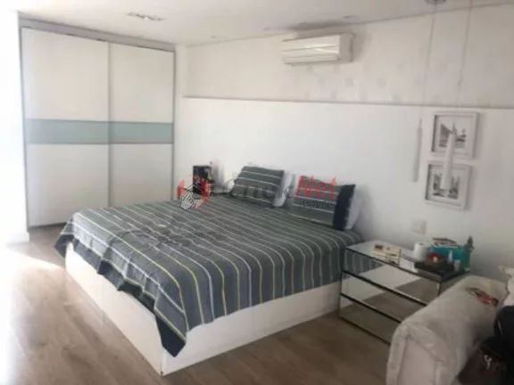 Imagem Ótimo Sobrado à Venda no bairro Olímpico em São Caetano