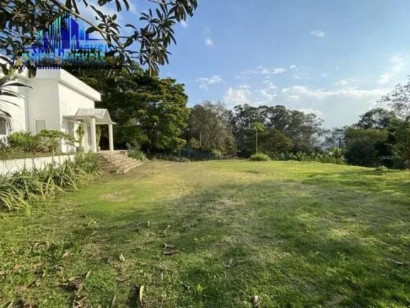 Imagem CASA CLÁSSICA, AT 3.500 m² ! 5 sts, piscina, salão! P/ REFORMAR
