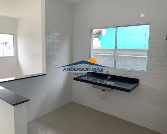 Imagem Casa com 2 dormitórios à venda, 74M² por R$ 280.000,00 - Golfinho - Caraguatatuba/SP