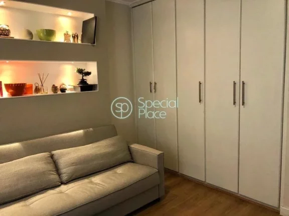 Imagem Lindo apartamento, totalmente reformado em rua charmosa e de fácil acesso para toda comodidade do b...